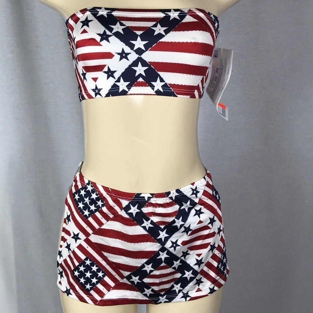 Zuliana Size Small Flag Print Material Skirt Set. Made In USA. New With Tags